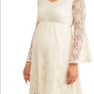 Liz Lange maternity cream lace dress